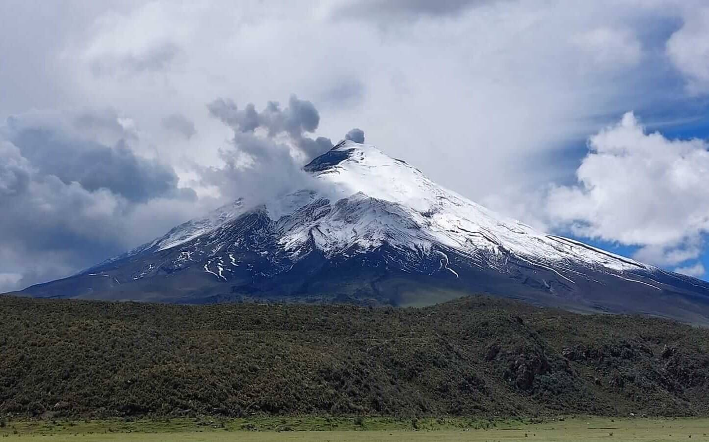 cotopaxi-volcano-eruption-2023