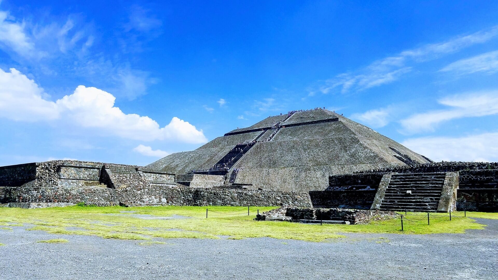 pyramid teotihuacan