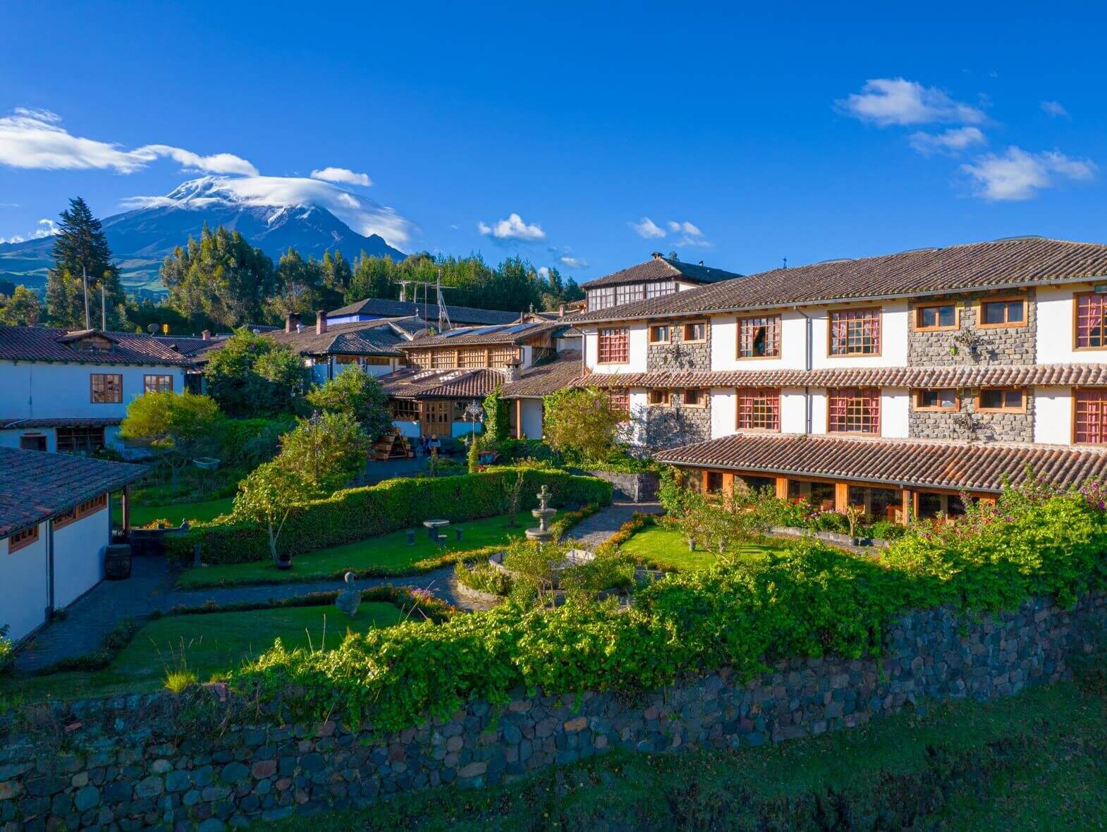 488763372_1079142657577578_2807807701088503178_n-e1756486554140