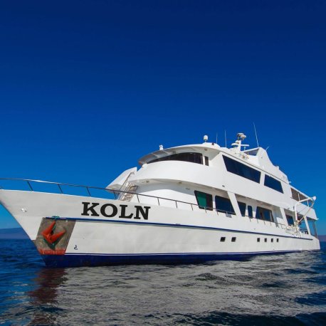 koln-tourist-superior-galapagos-cruise