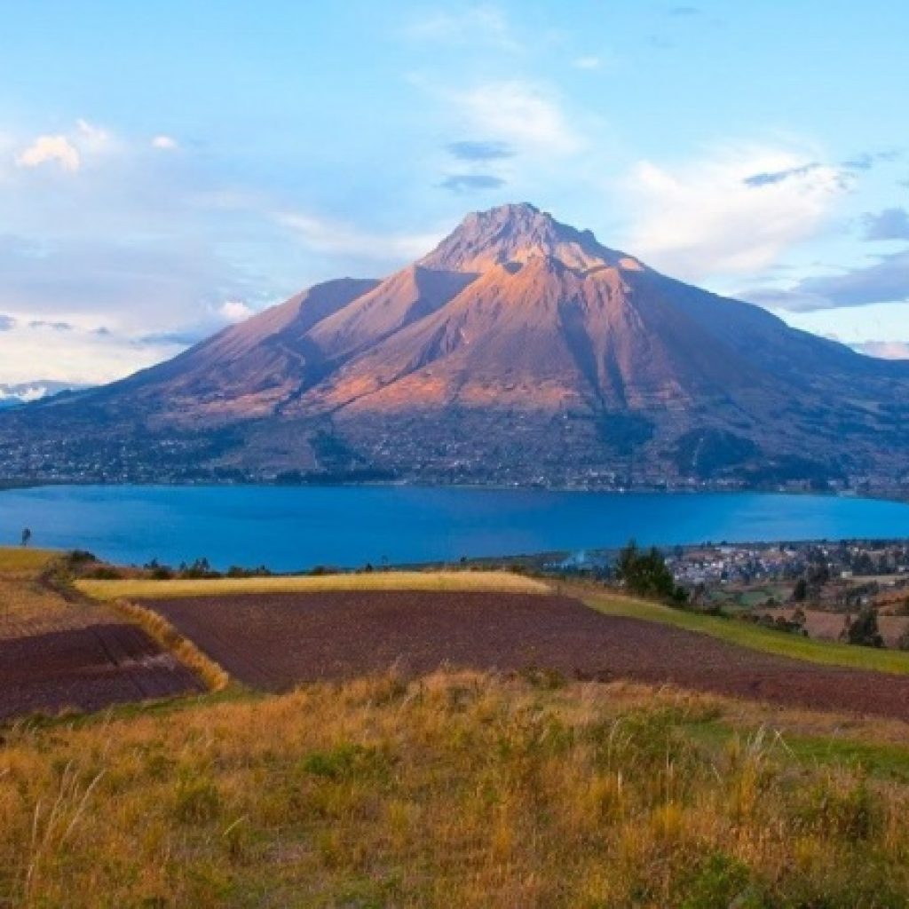 Kayak Tour in Otavalo