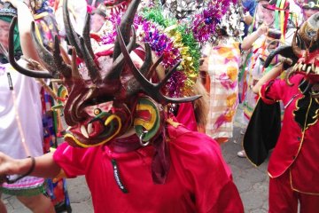 diablada de pillaro tour