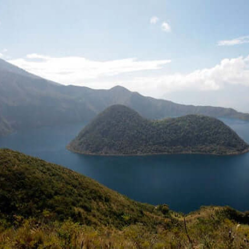 Ecuador Hiking 11 Days Tour guided trekking experience