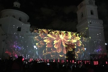 lights1-festival-guidecuador