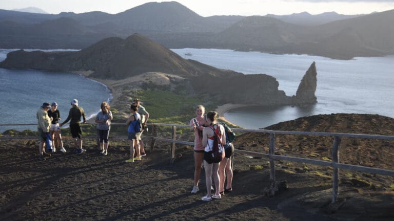 Galapagos Educational Tour – 10 Day Explorers Trip | Ecuador